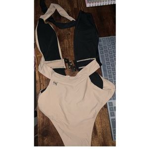 One piece swim suit